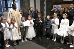 Célébration des premières communions à Châtelineau : 1er mai 2016